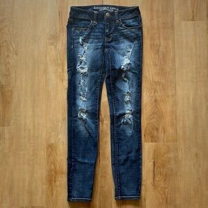 American Eagle Outfitters Distressed Jegging Super Stretch Jeans